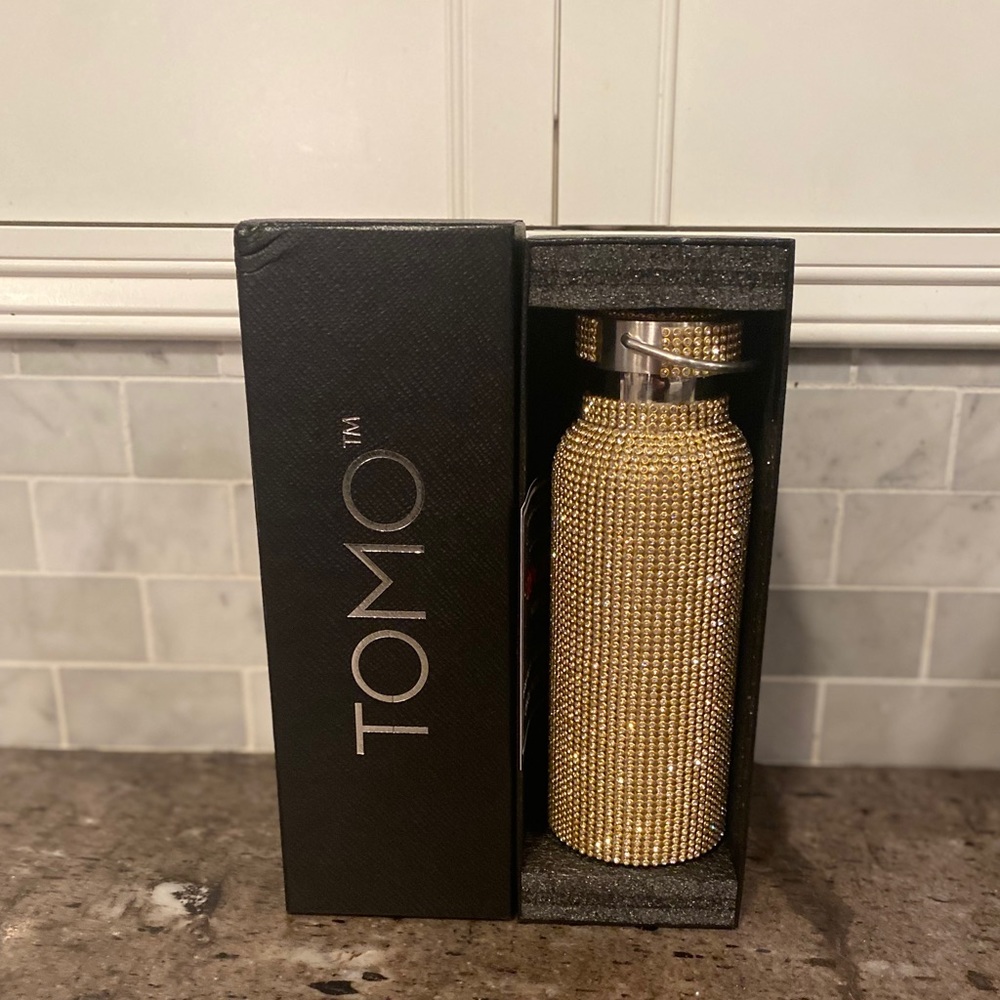 TOMO water bottle